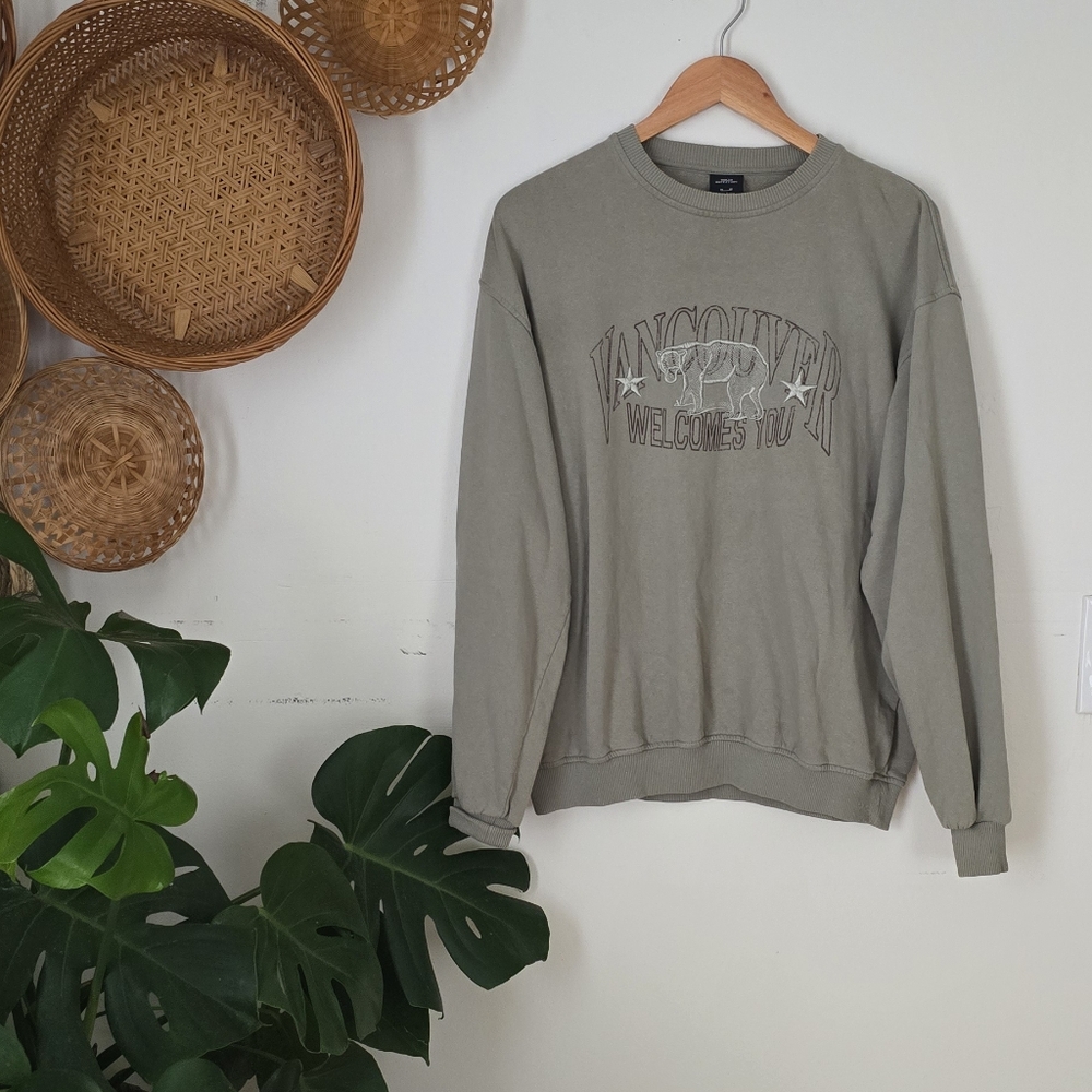 Urban Outfitters Vancouver Graphic Sweatshirt